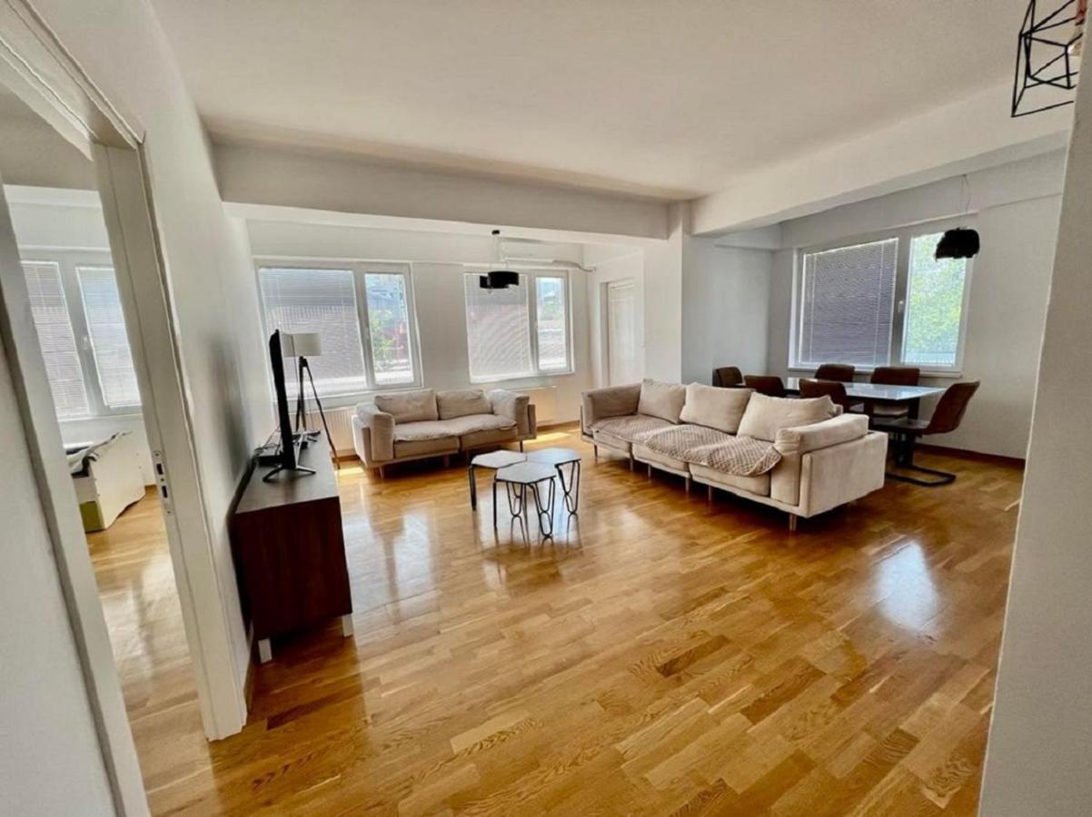 High-End Spacious Apartment Next To City Mall Skopje Exterior foto
