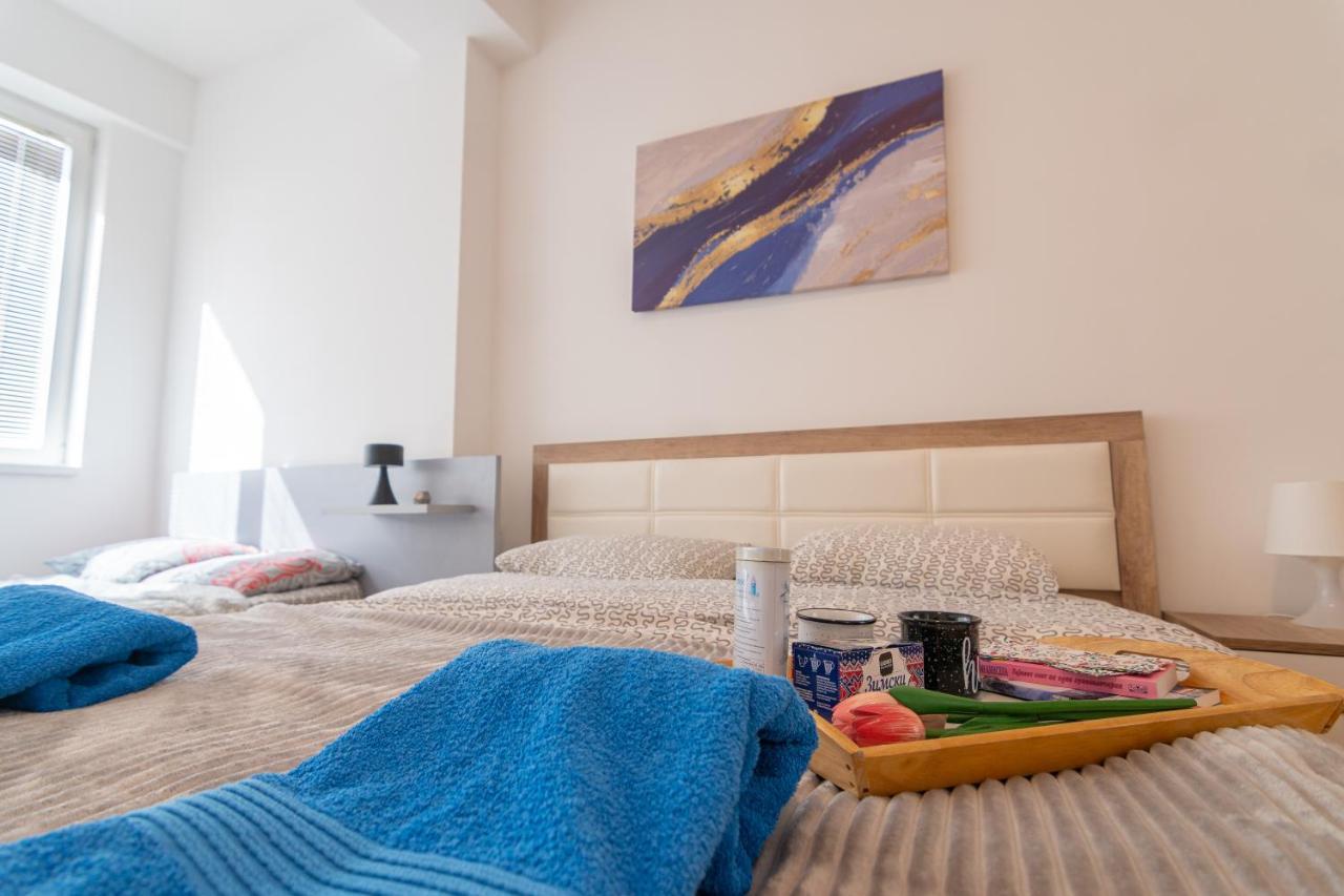 High-End Spacious Apartment Next To City Mall Skopje Exterior foto