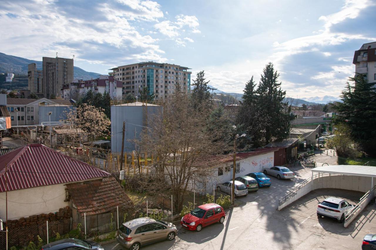 High-End Spacious Apartment Next To City Mall Skopje Exterior foto